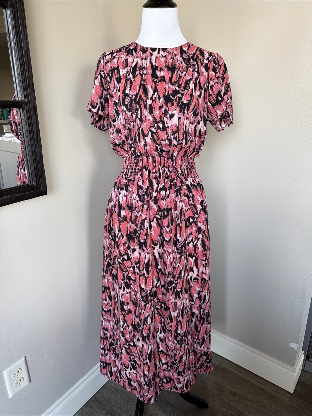 Evereve Pink, Black & Cream Abstract Midi Dress